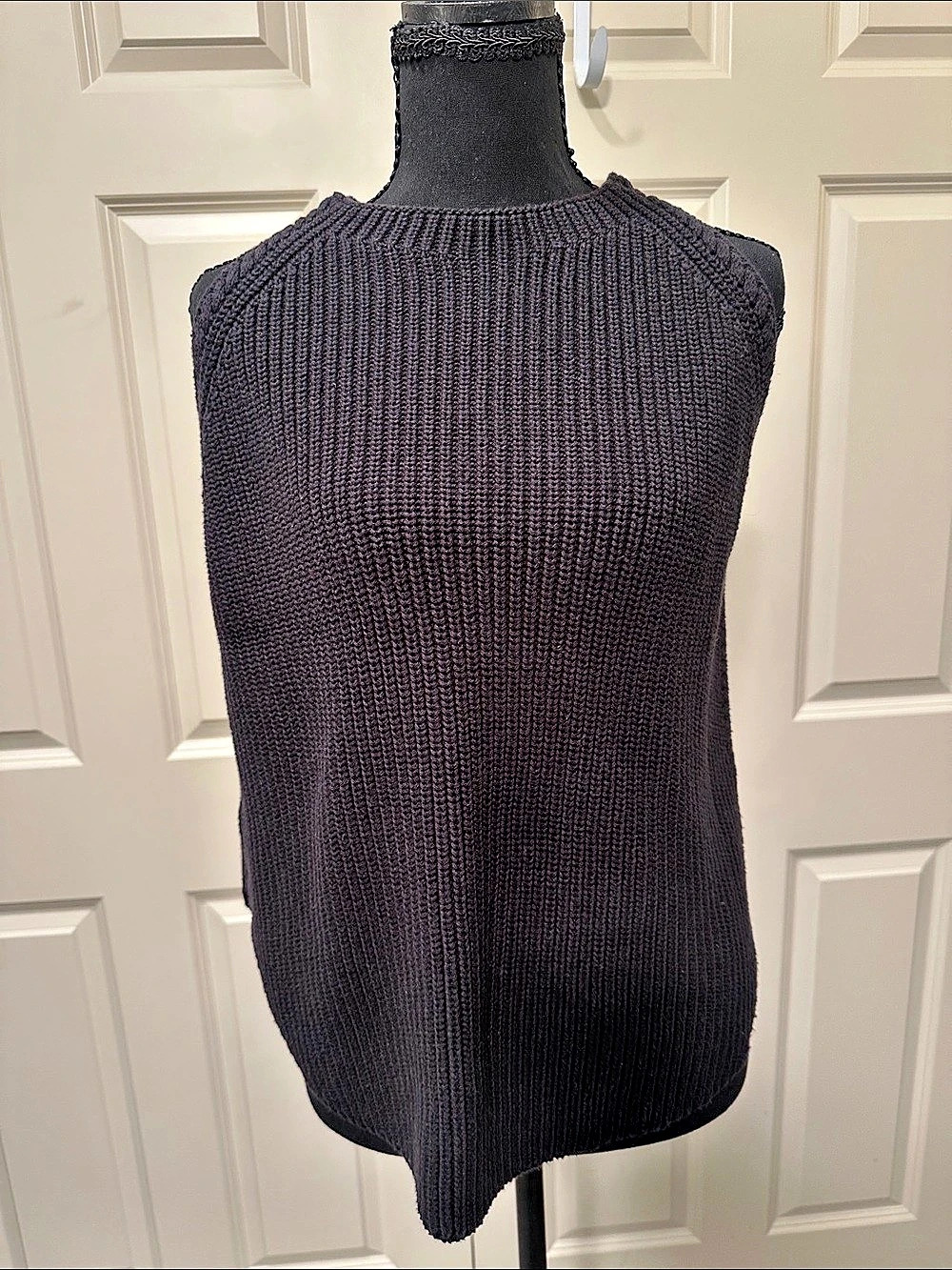LOFT Rib Knit Sleeveless Sweater Purple Size Medium